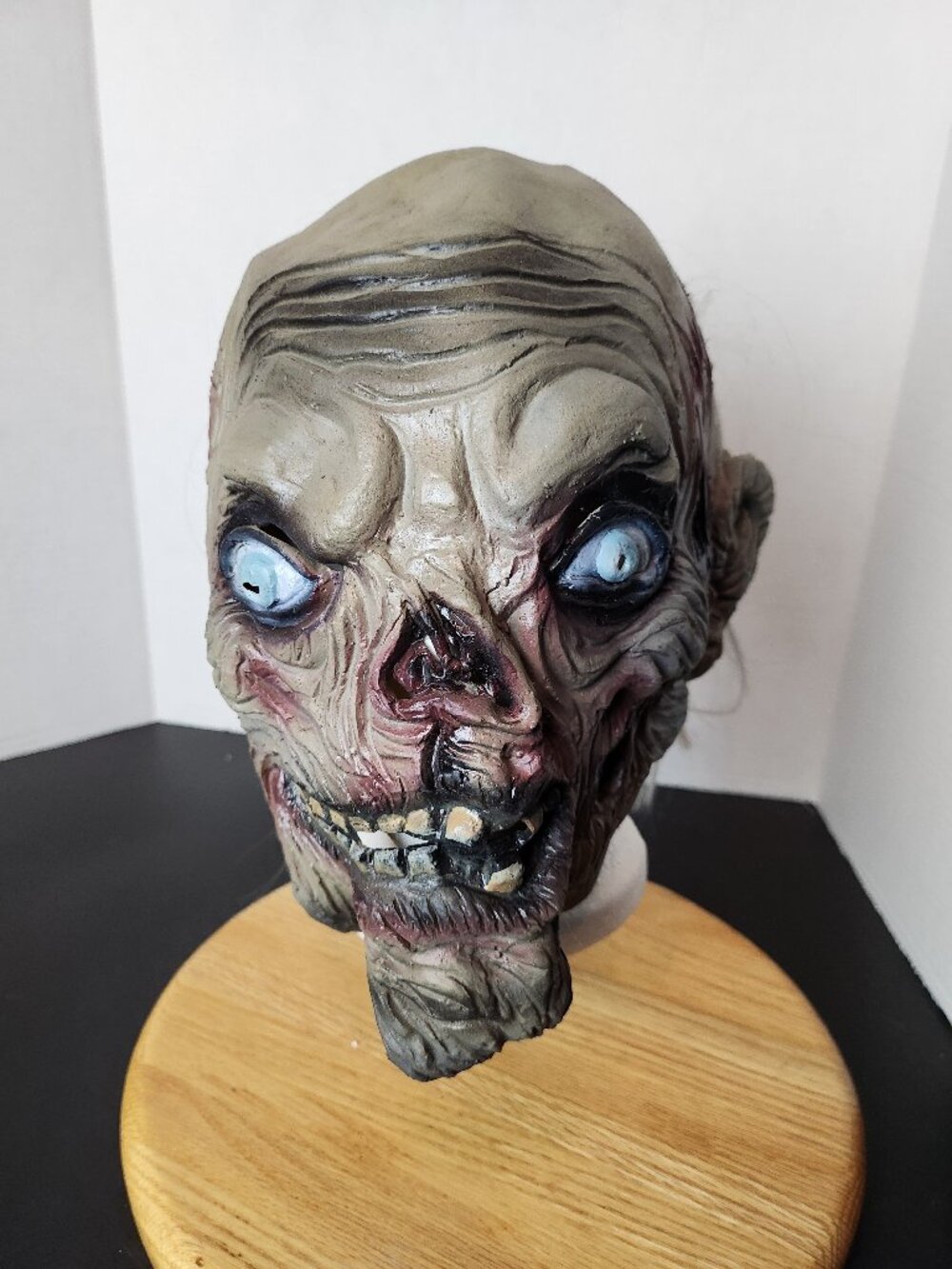 Tales From The Crypt Crypt Keeper Latex Full Head Mask w/ Grey Hair Halloween